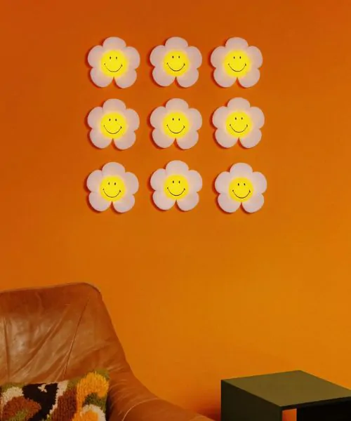 Smiley_Daisy_Day_mr._maria_miffy_first_light_lampe_led_Wandleuchte_Das_Einrichtungshaus_XXS_Willich_Krefeld_Düsseldorf_Köln_Neuss_Kaarst_Mönchengladbach_Viersen_amazon_8