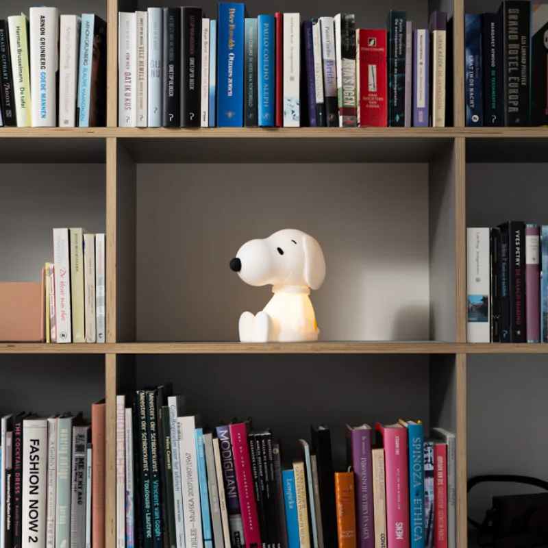 Snoopy_mr._maria_miffy_first_light_lampe_led_Kinderzimmerleuchte_Das_Einrichtungshaus_XXS_Willich_Krefeld_Düsseldorf_Köln_Neuss_Kaarst_Mönchengladbach_Viersen_amazon_102